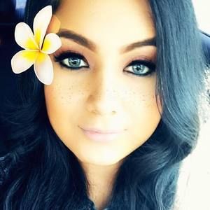 Meet your Posher, Jasmine